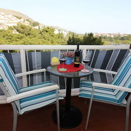 Apartment Bella Lela *
