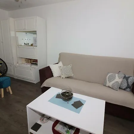 Bella Lela Apartment